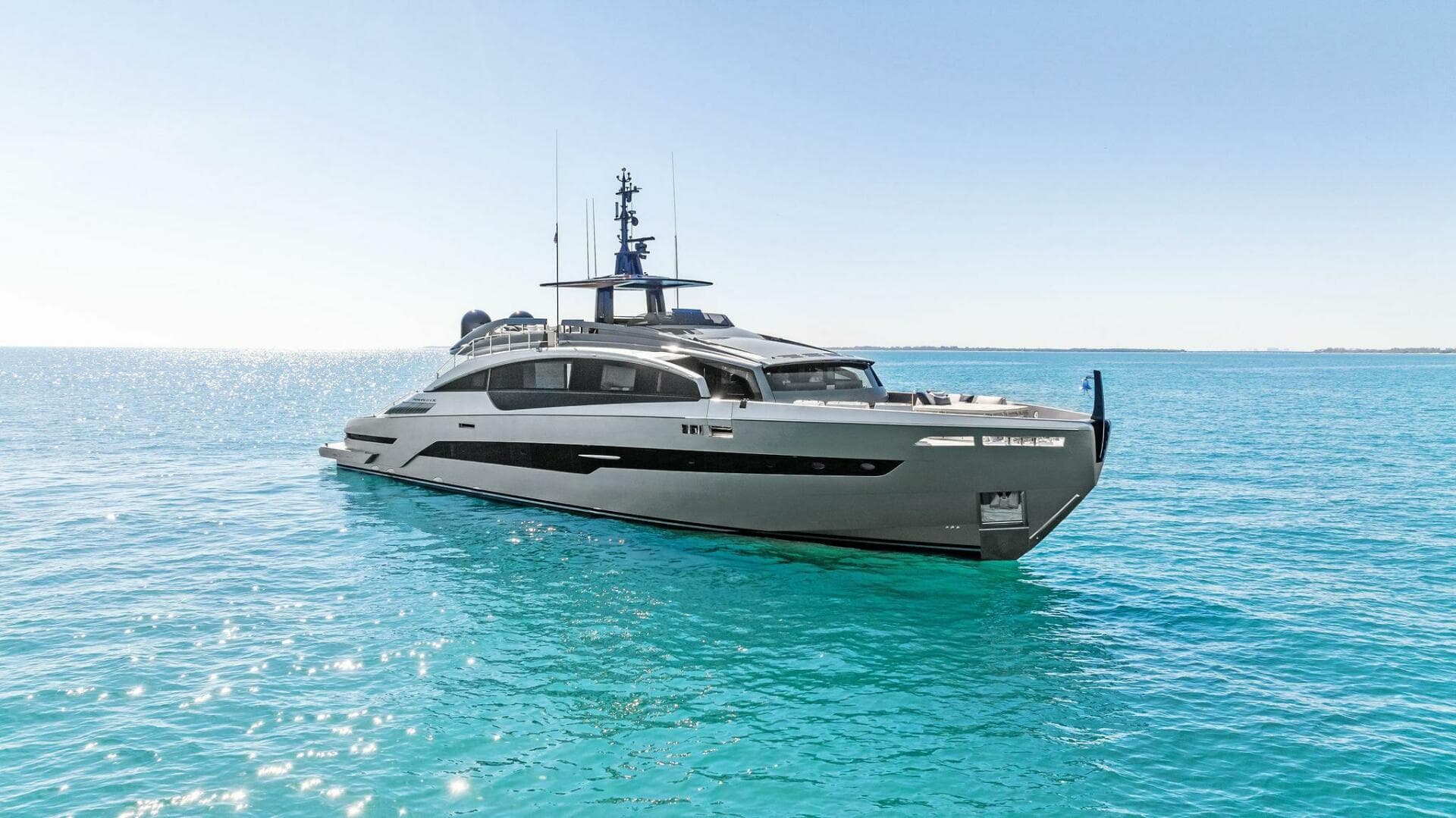 2023 Pershing GTX Motoryacht photo 14