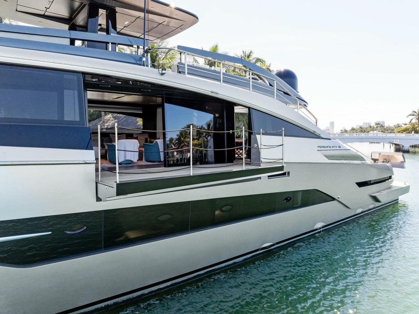 2023 Pershing GTX Motoryacht photo 6