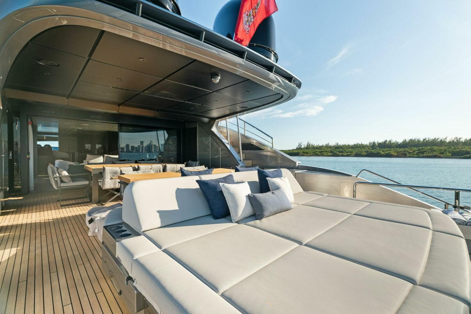2023 Pershing GTX Motoryacht photo 51