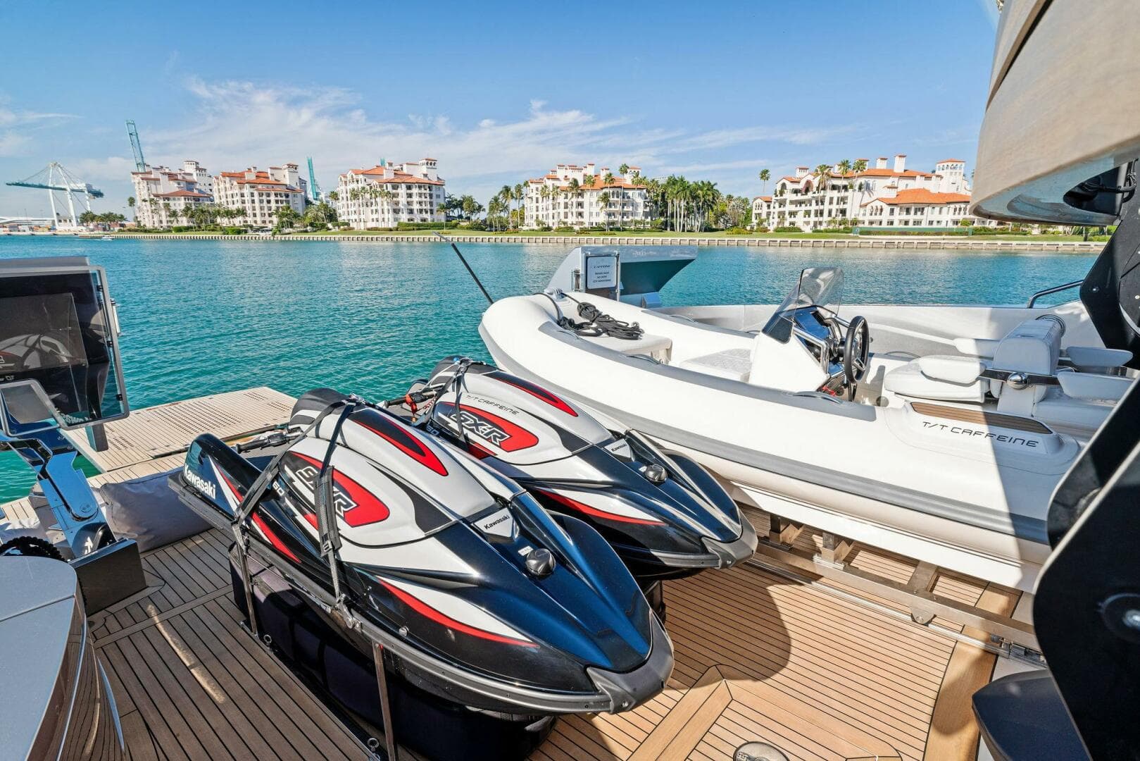 2023 Pershing GTX Motoryacht photo 41
