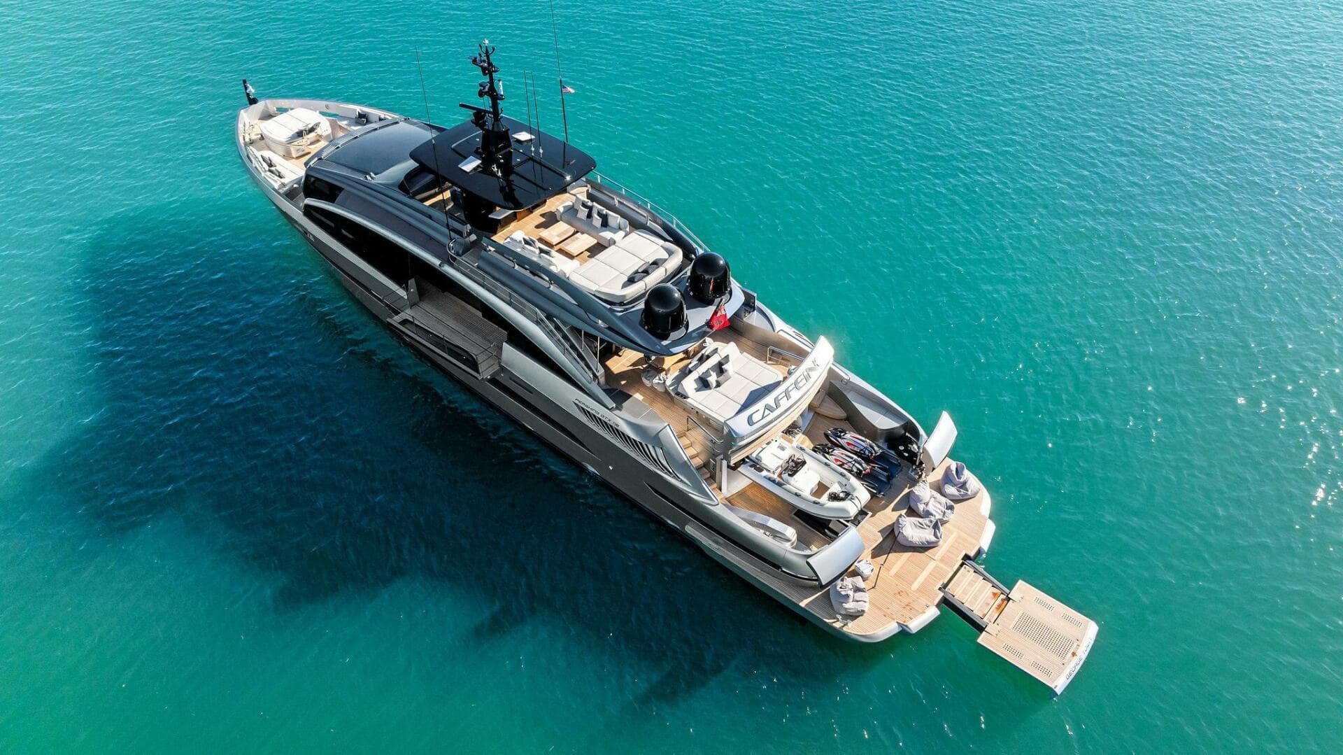2023 Pershing GTX Motoryacht photo 19