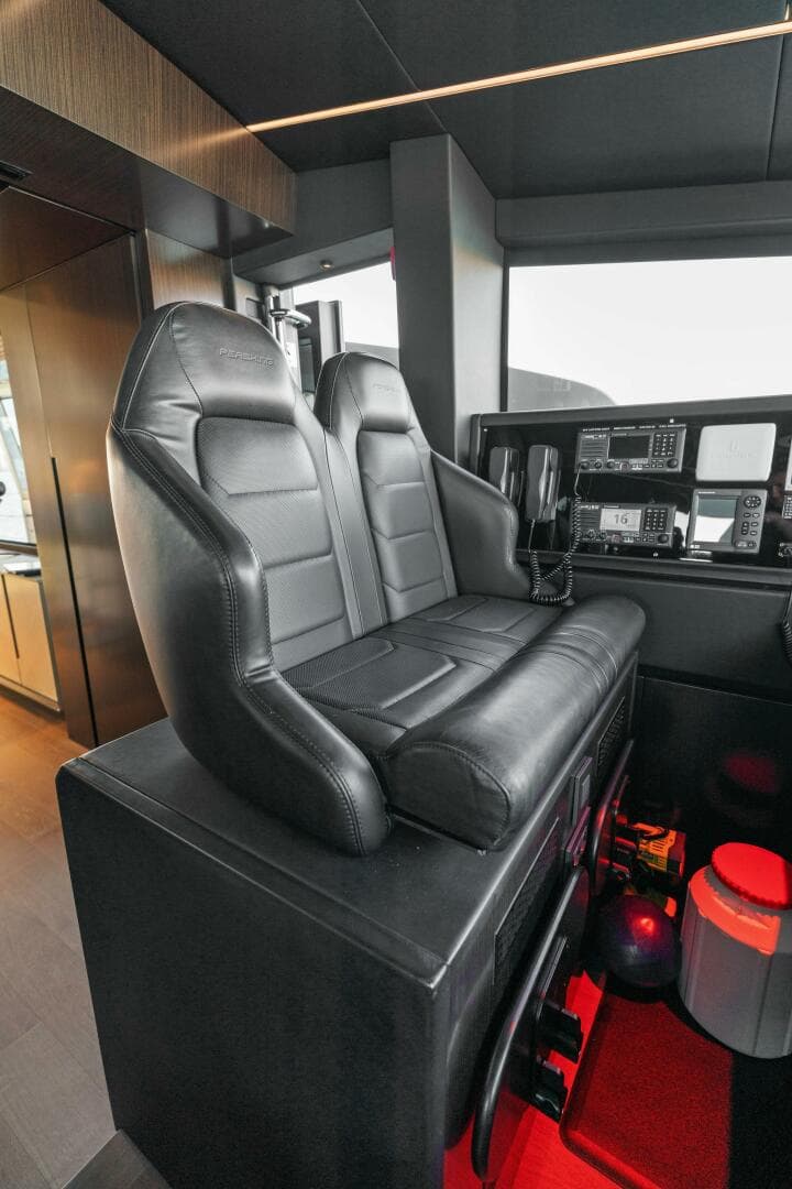 2023 Pershing GTX Motoryacht photo 71