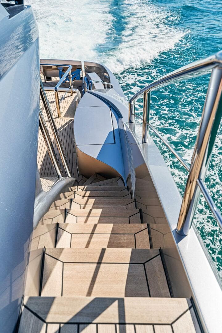 2023 Pershing GTX Motoryacht photo 31