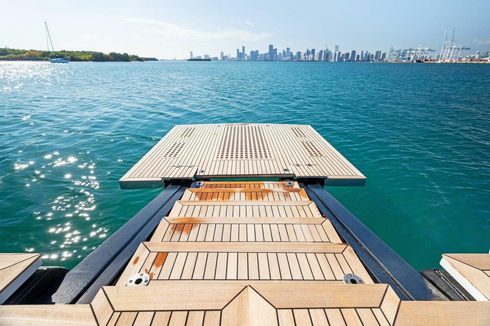 2023 Pershing GTX Motoryacht photo 38
