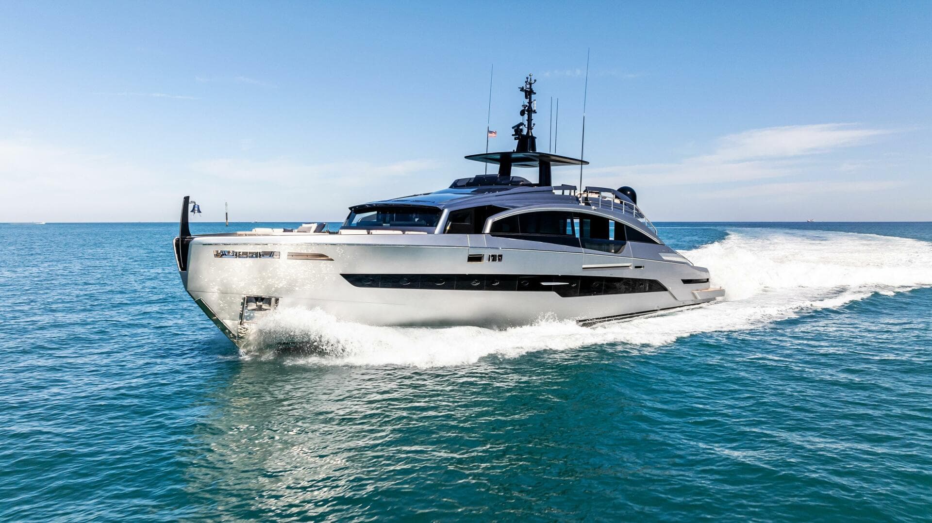 2023 Pershing GTX Motoryacht photo 7