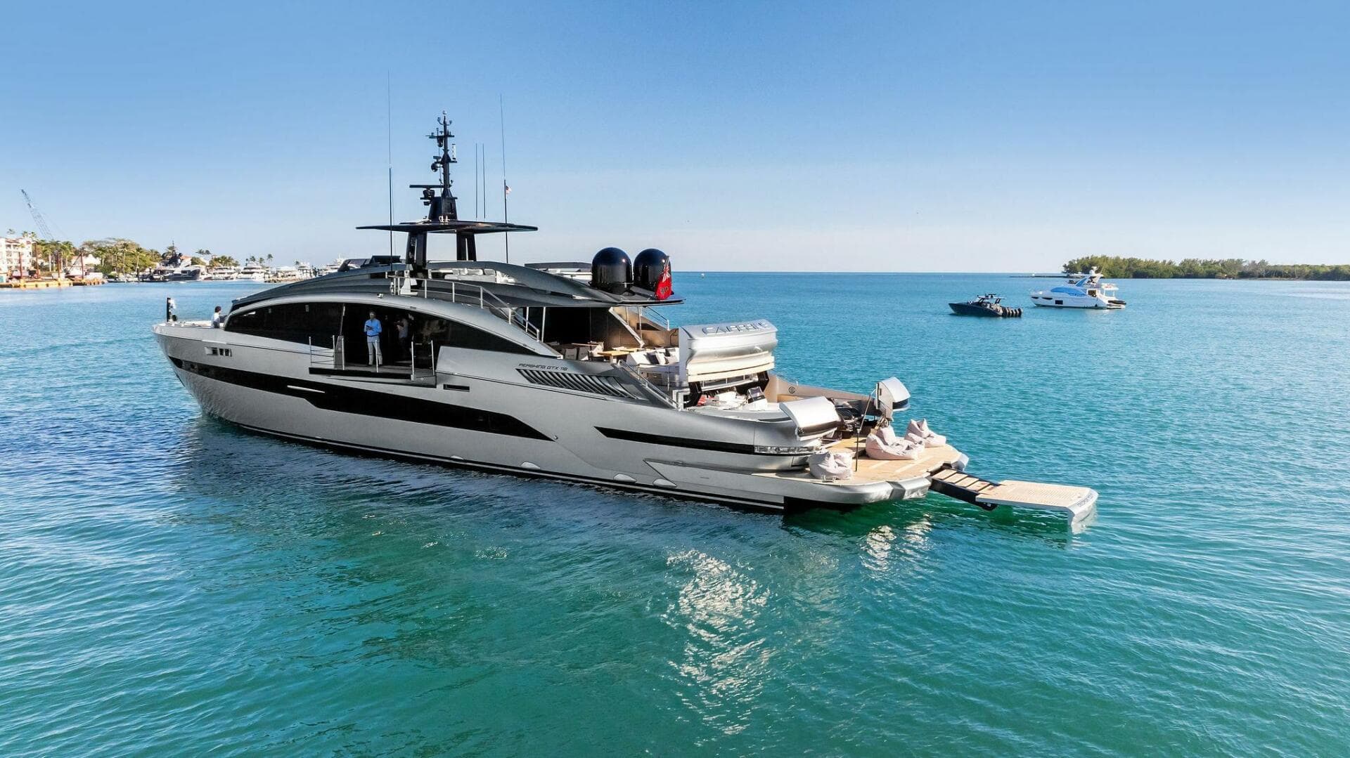 2023 Pershing GTX Motoryacht photo 17