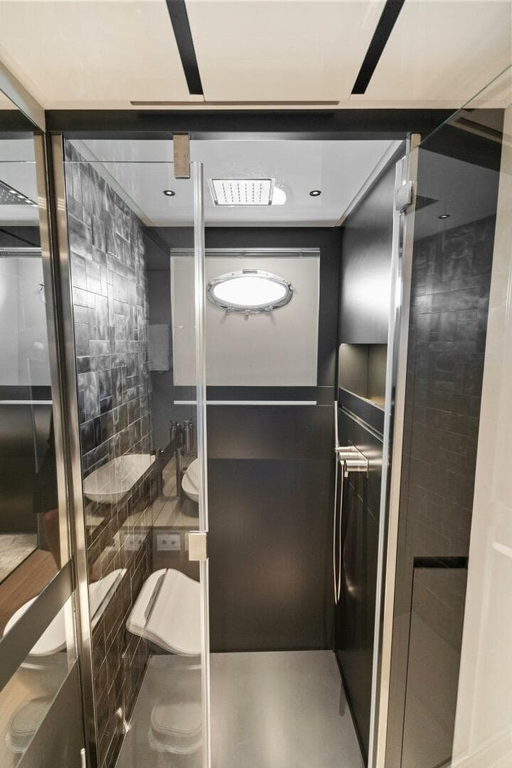 2023 Pershing GTX Motoryacht photo 104