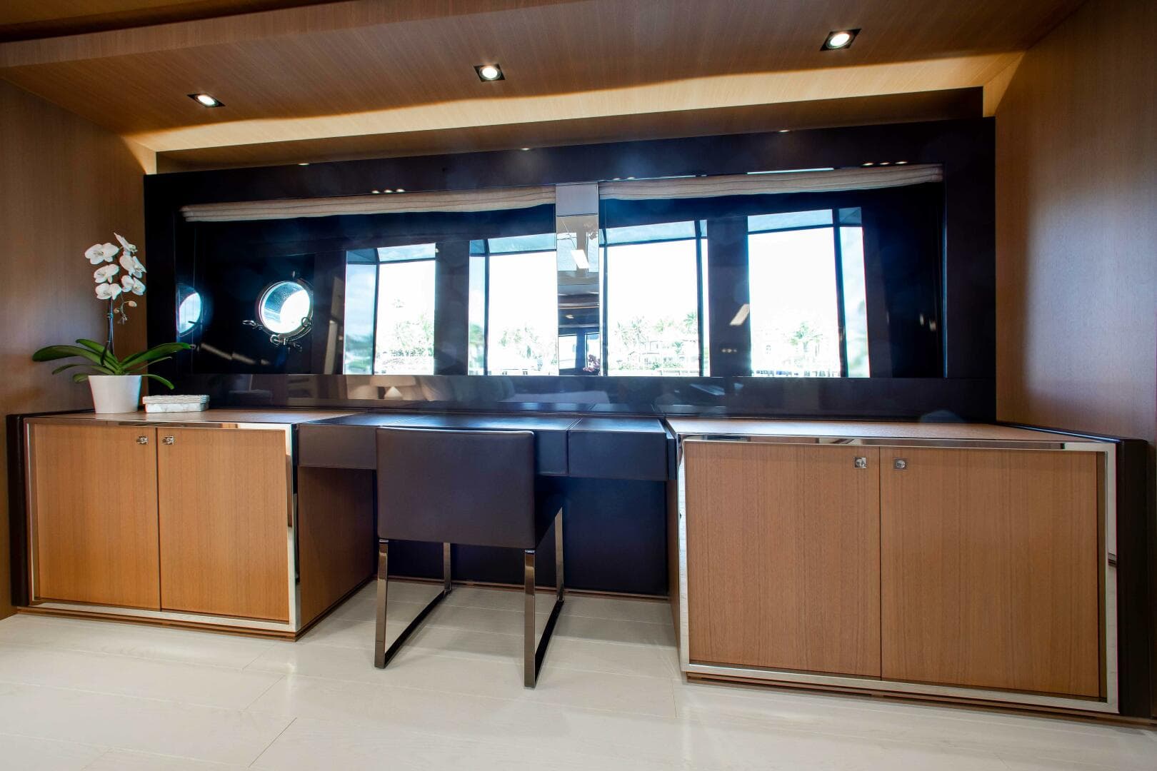 2014 Riva Mythos photo 50