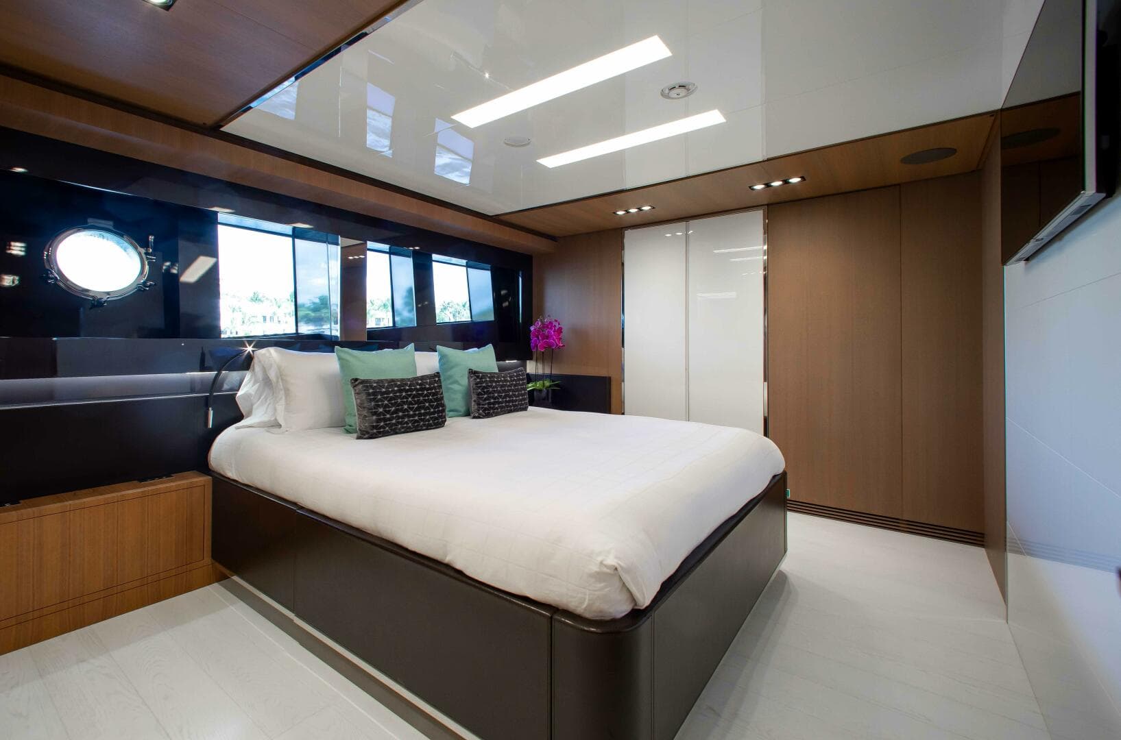 2014 Riva Mythos photo 65
