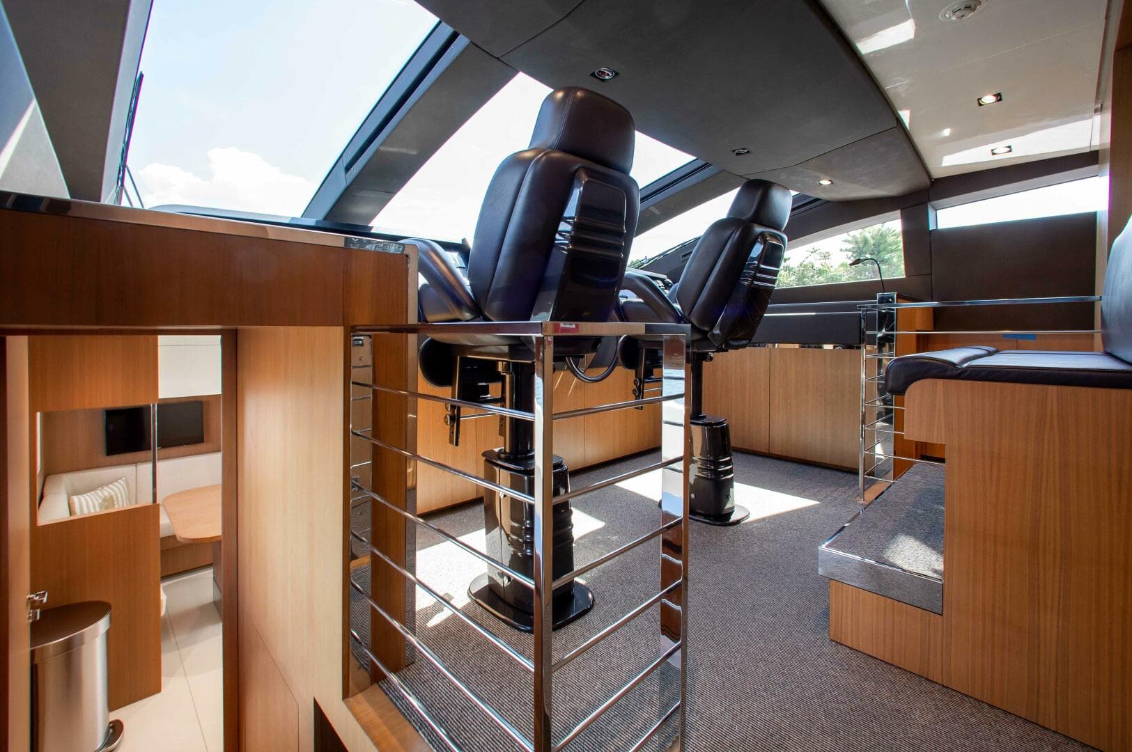 2014 Riva Mythos photo 49