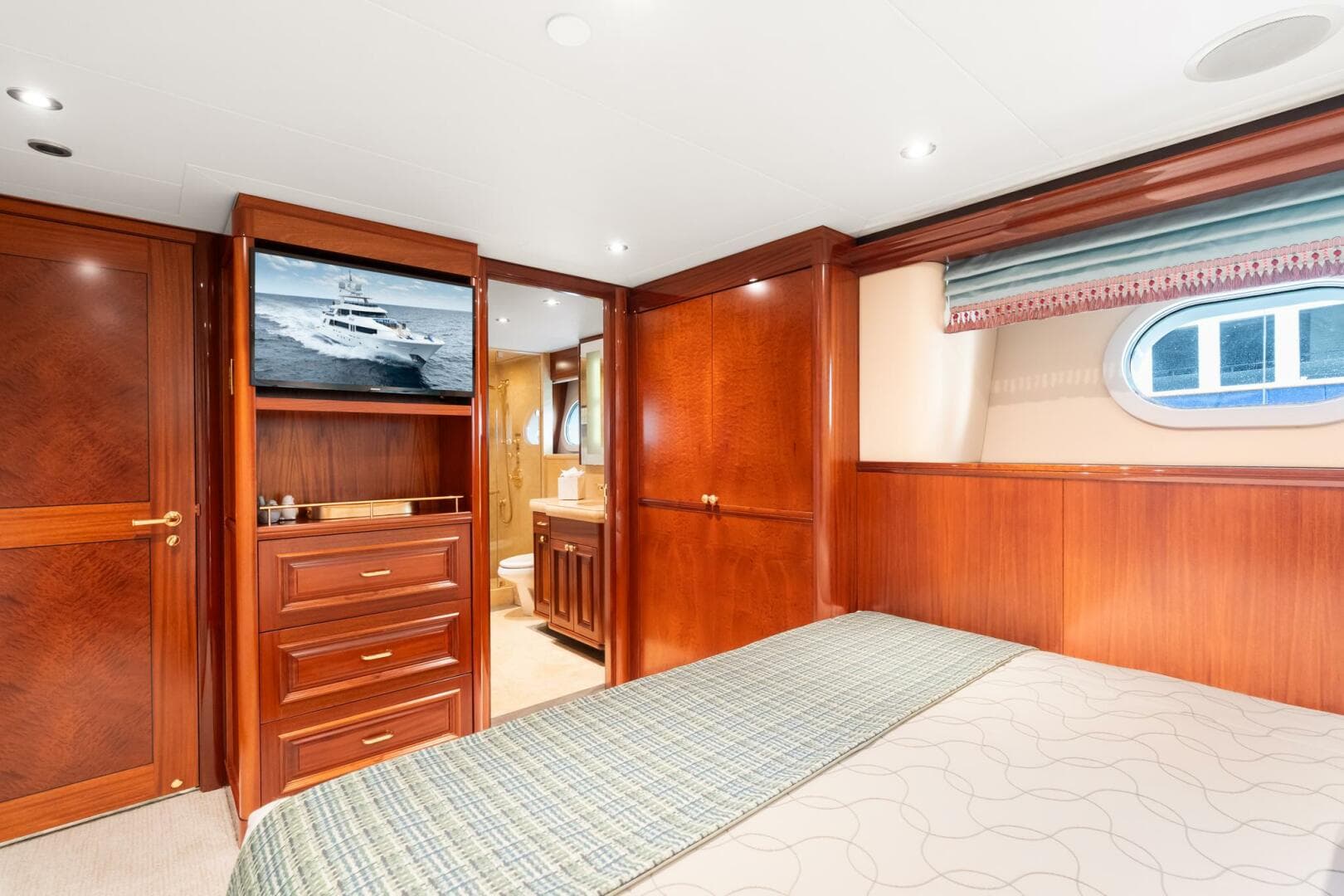 2010 Westport Superyacht photo 88