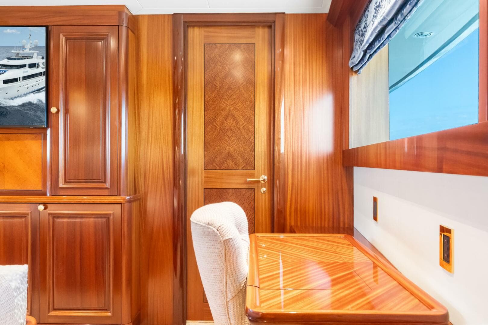 2010 Westport Superyacht photo 79