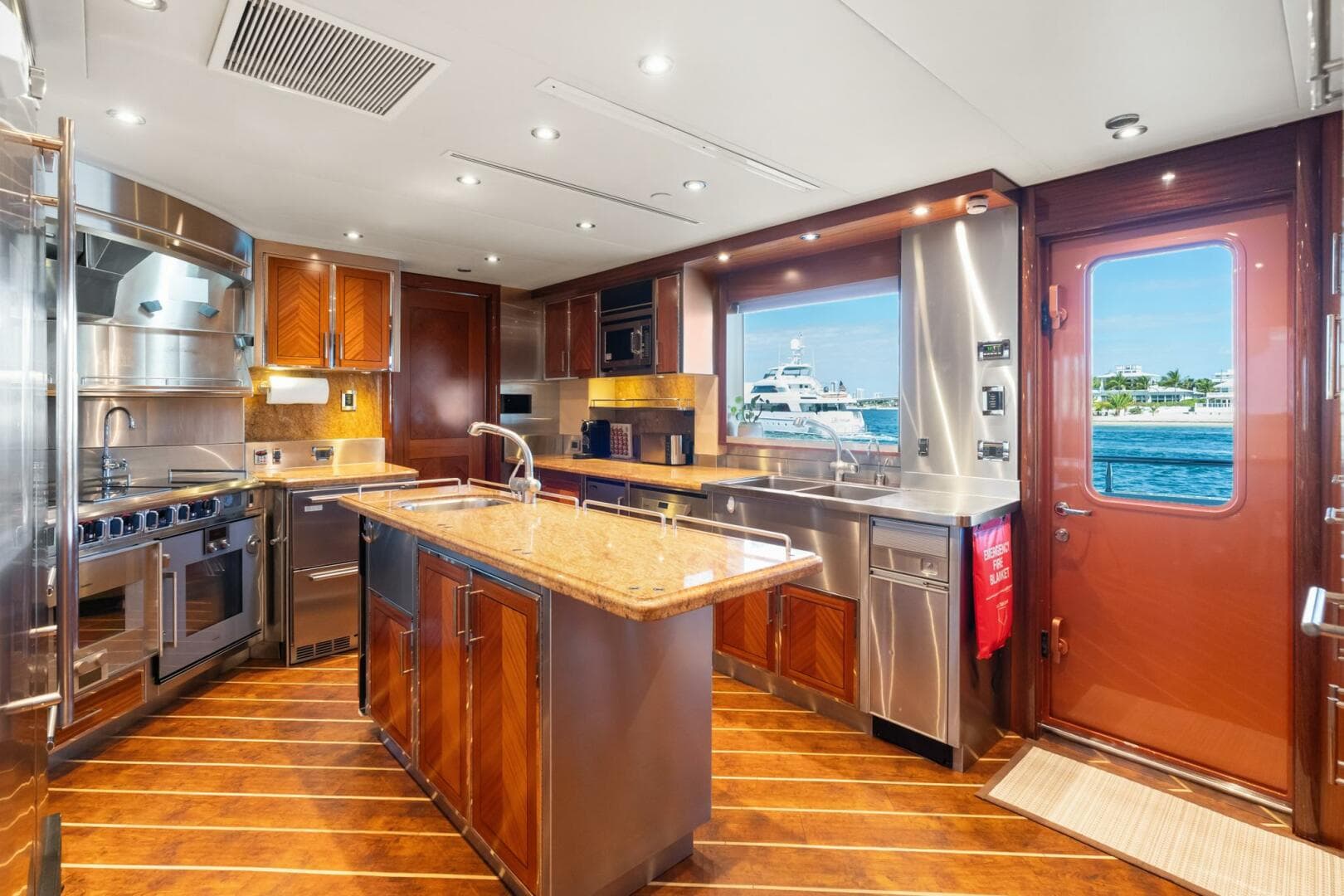 2010 Westport Superyacht photo 71