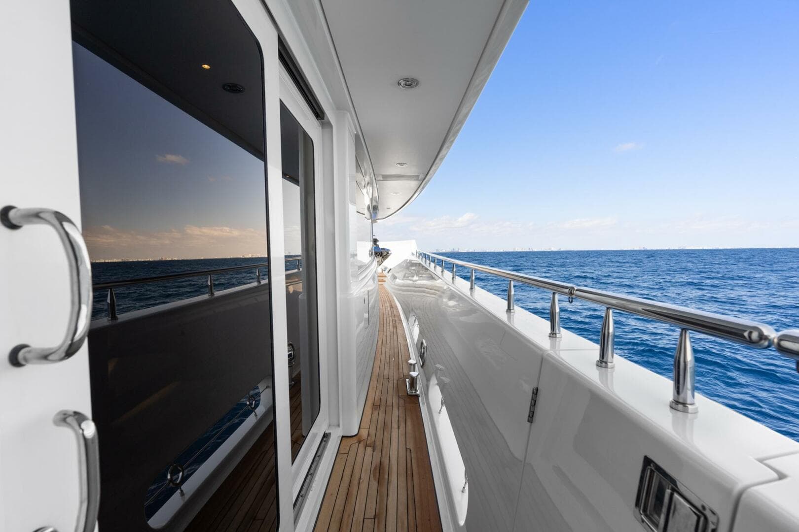 2010 Westport Superyacht photo 35
