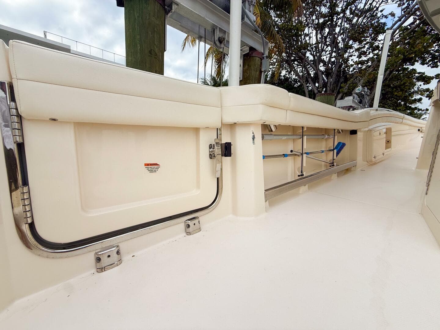 2022 Grady-White Canyon 456 photo 12