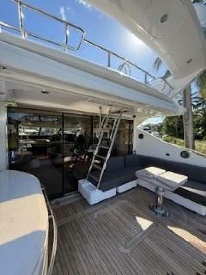 2012 Sunseeker Predator Sport Yacht 74 photo 9