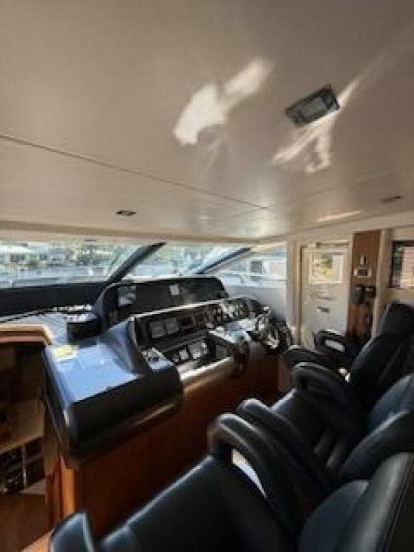 2012 Sunseeker Predator Sport Yacht 74 photo 13