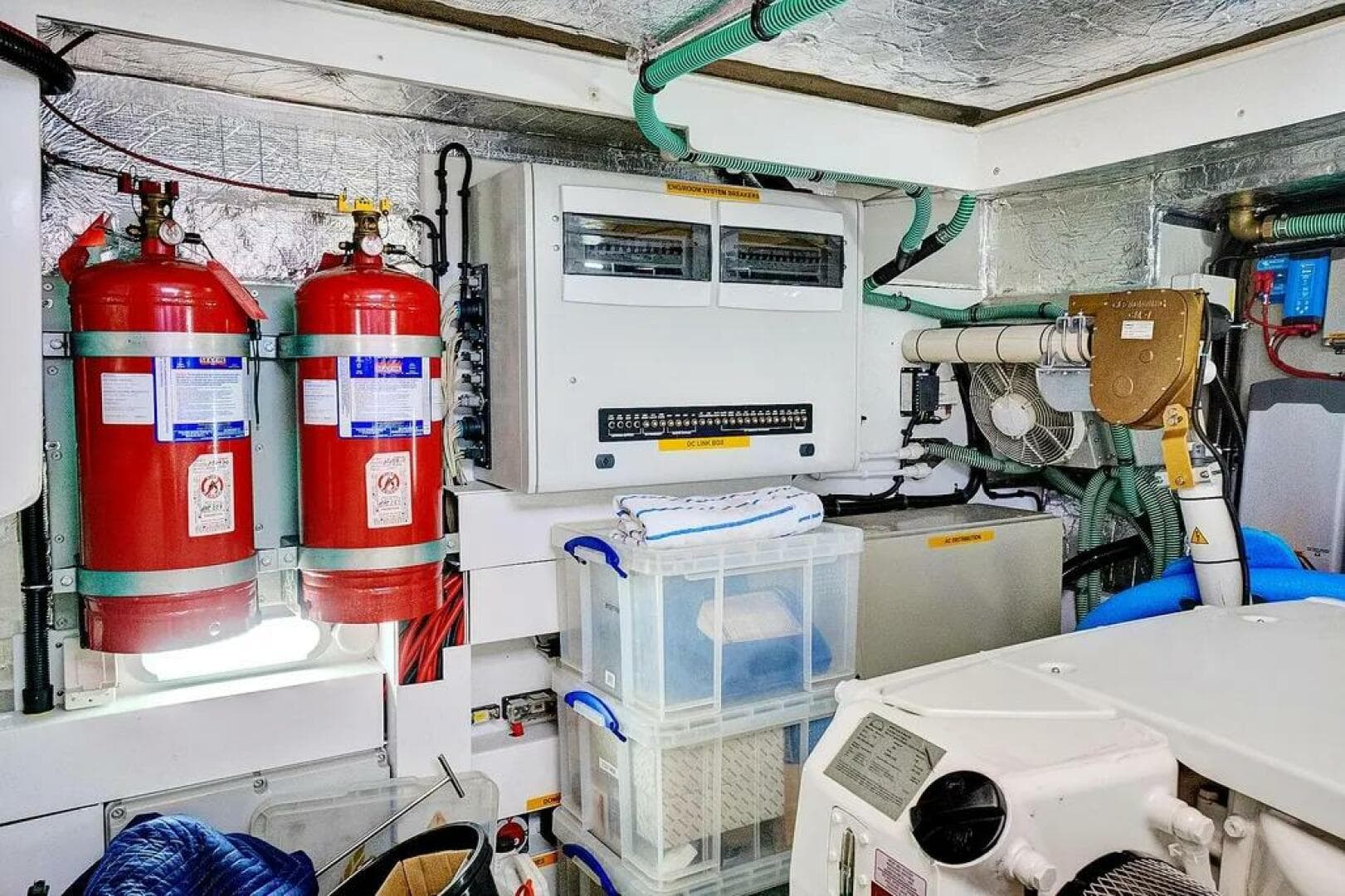 2017 Sunseeker 68 Sport Yacht photo 42