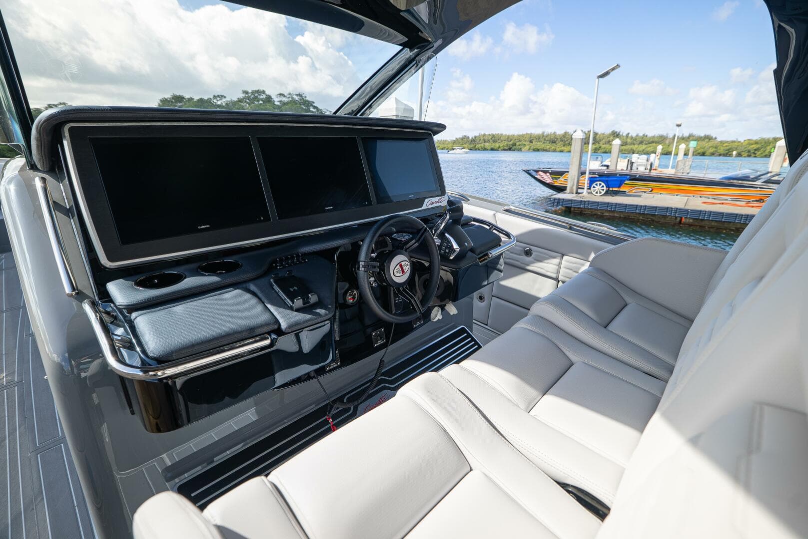 2026 Cigarette 42’ Auroris photo 6