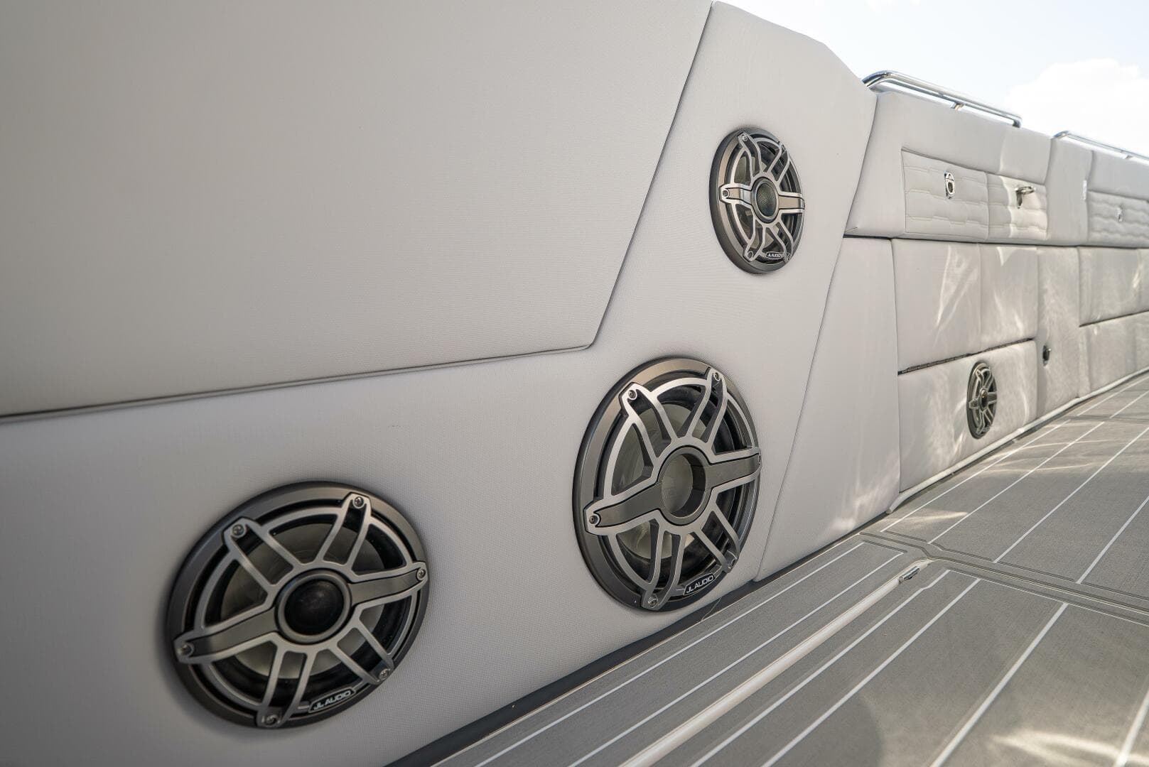 2026 Cigarette 42’ Auroris photo 5