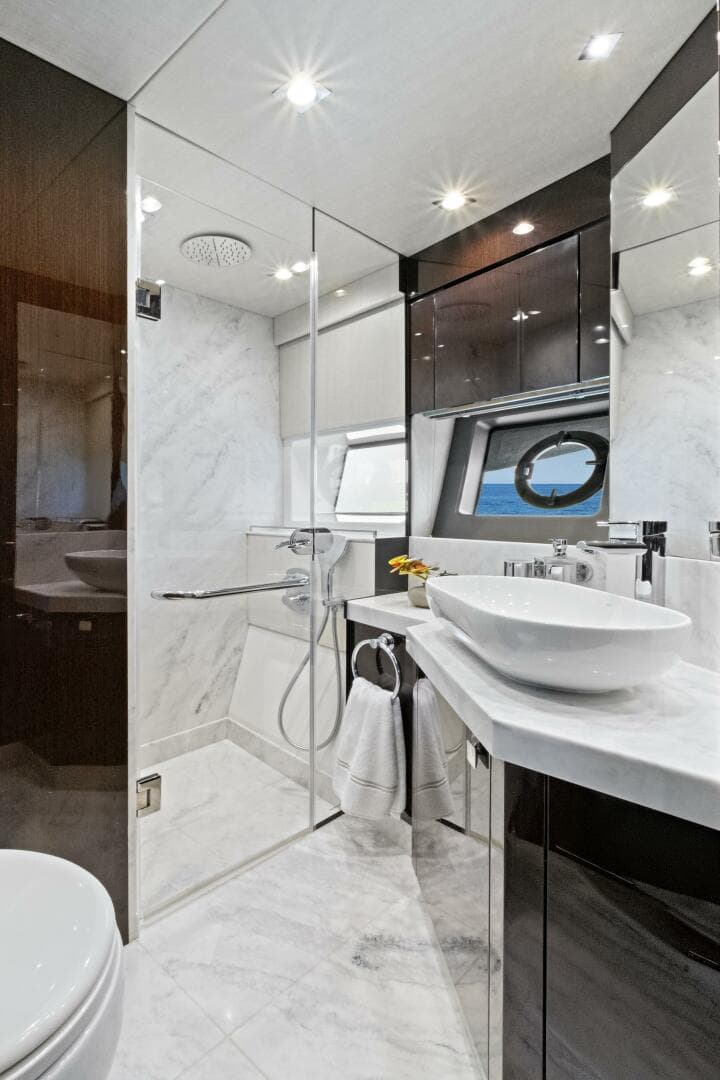 2019 Sunseeker Manhattan 66 photo 42