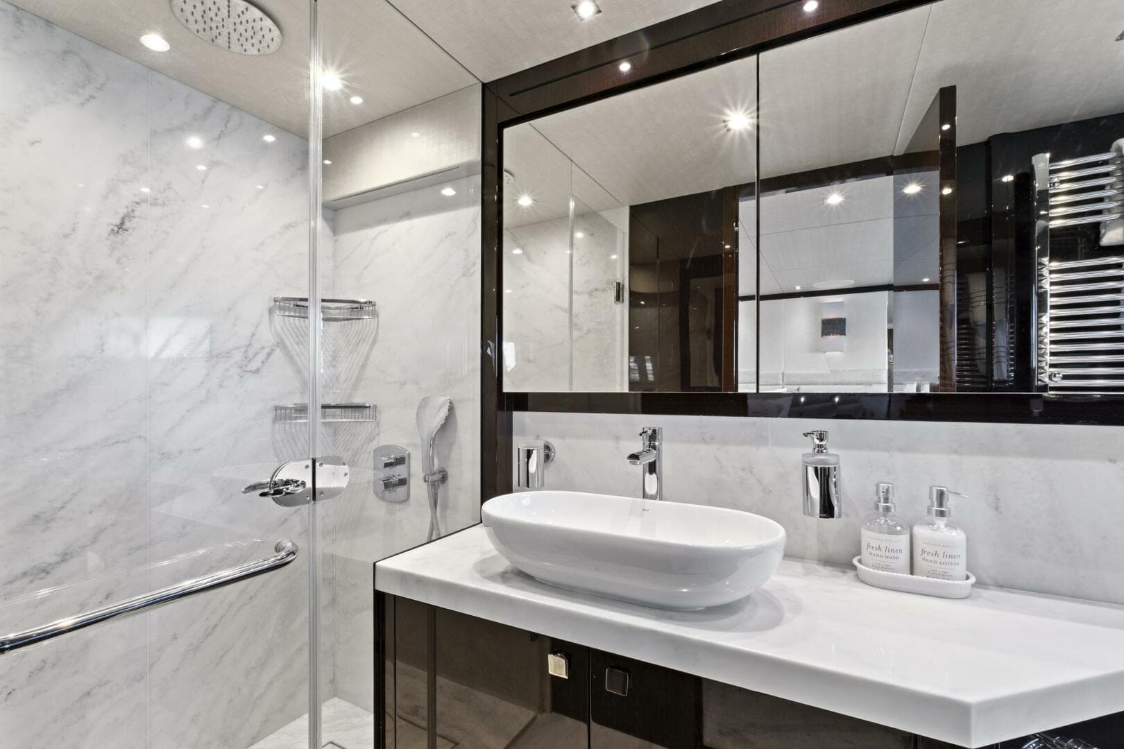 2019 Sunseeker Manhattan 66 photo 37