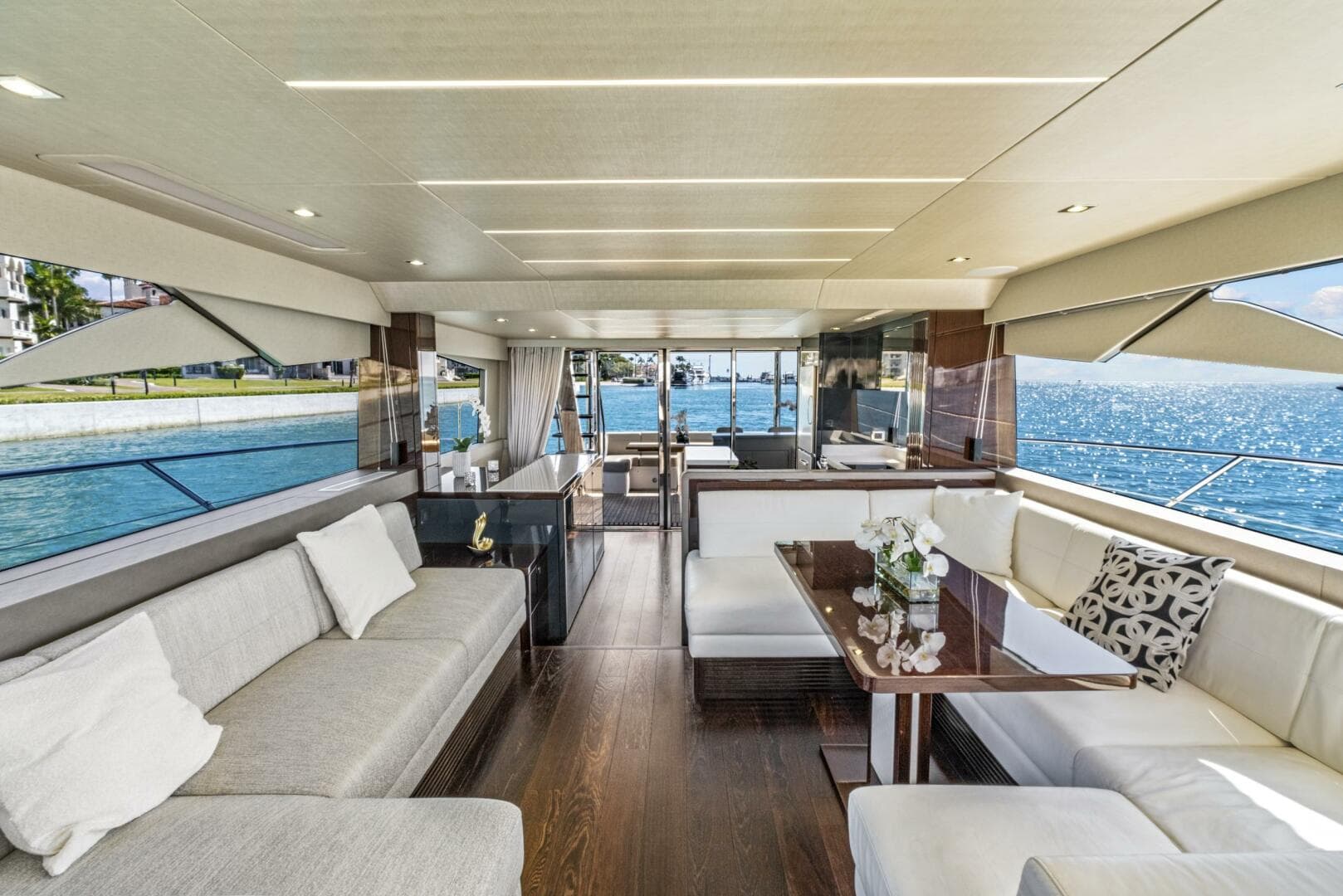 2019 Sunseeker Manhattan 66 photo 24