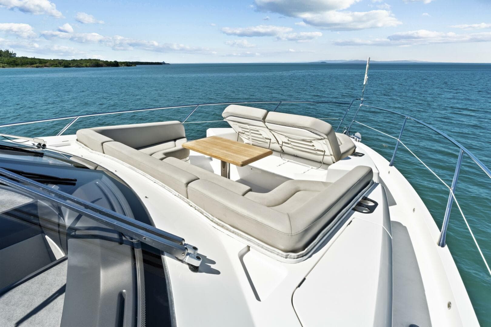 2019 Sunseeker Manhattan 66 photo 11