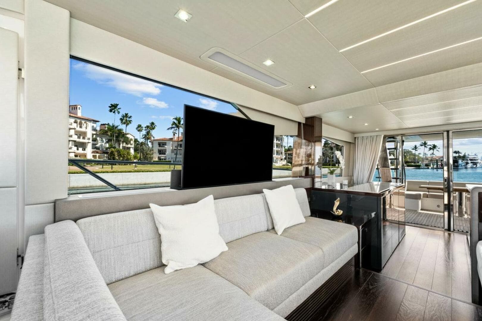 2019 Sunseeker Manhattan 66 photo 27