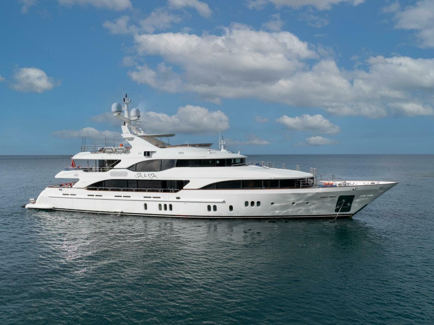 2011 Benetti Benetti Vision 145 photo 39