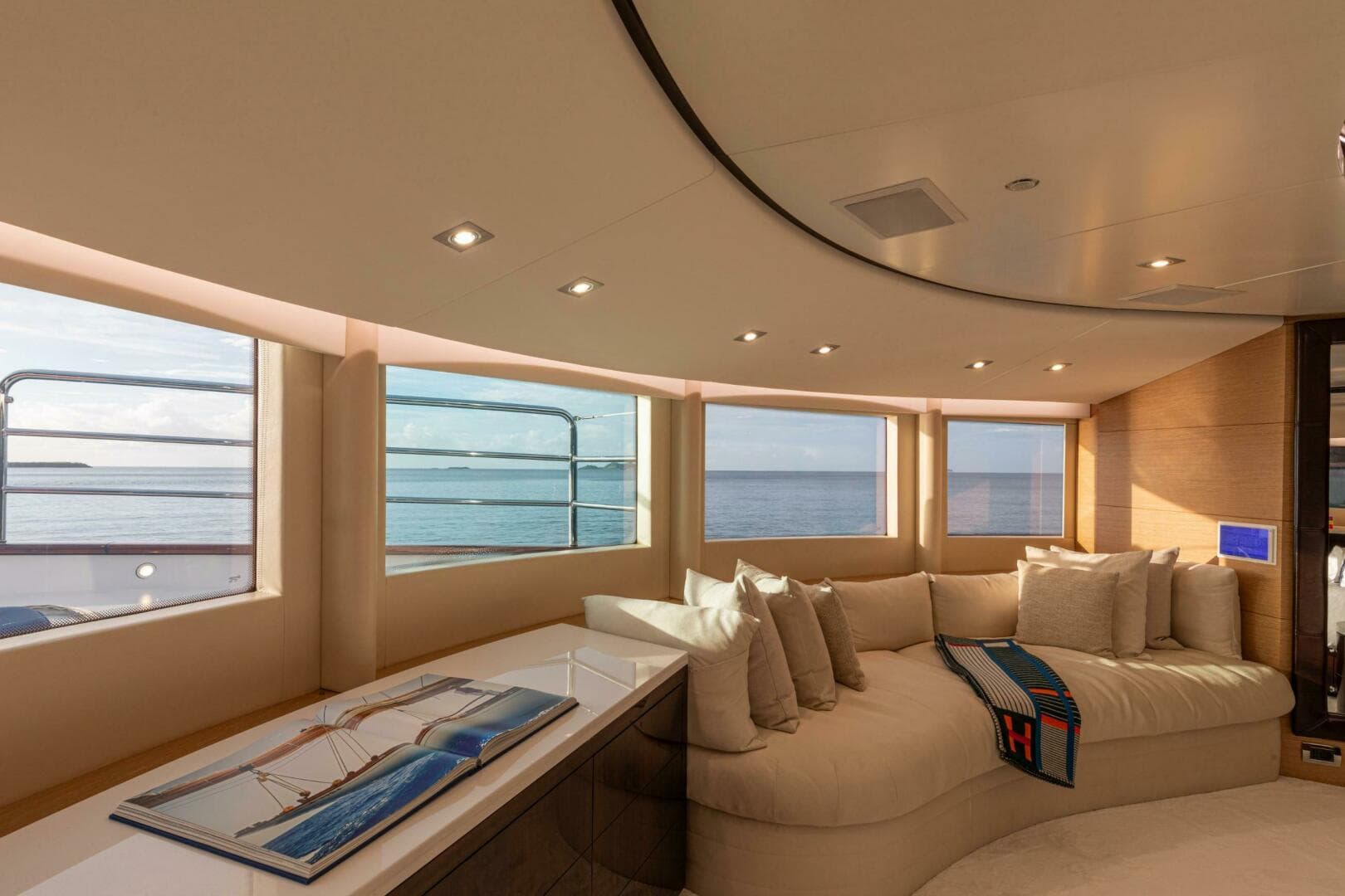 2011 Benetti Benetti Vision 145 photo 11