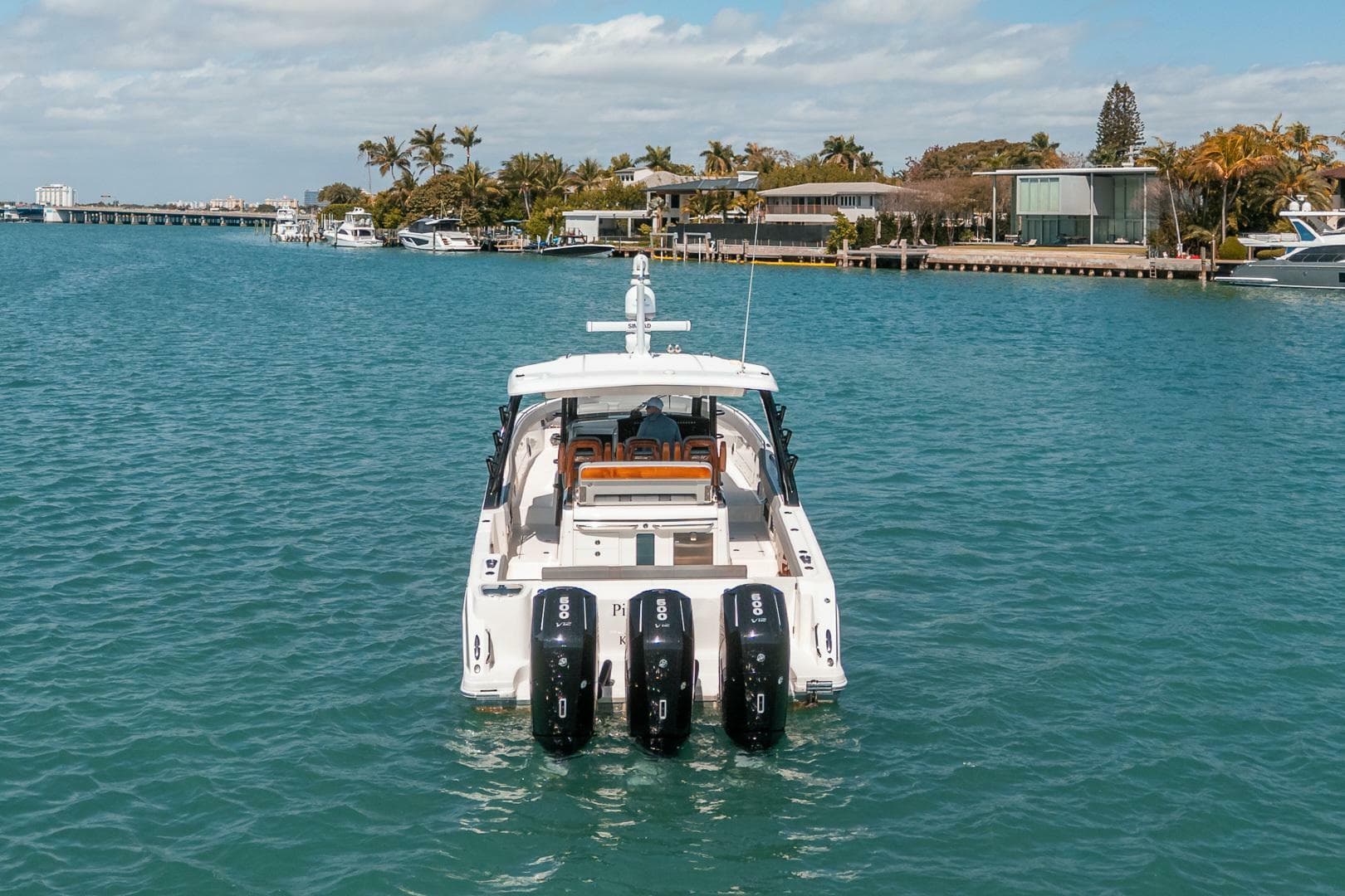 2023 Boston Whaler 420 Outrage photo 29