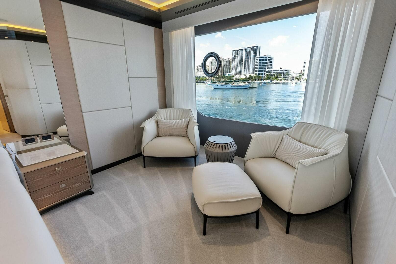 2024 Ocean Alexander 35 Revolution photo 46