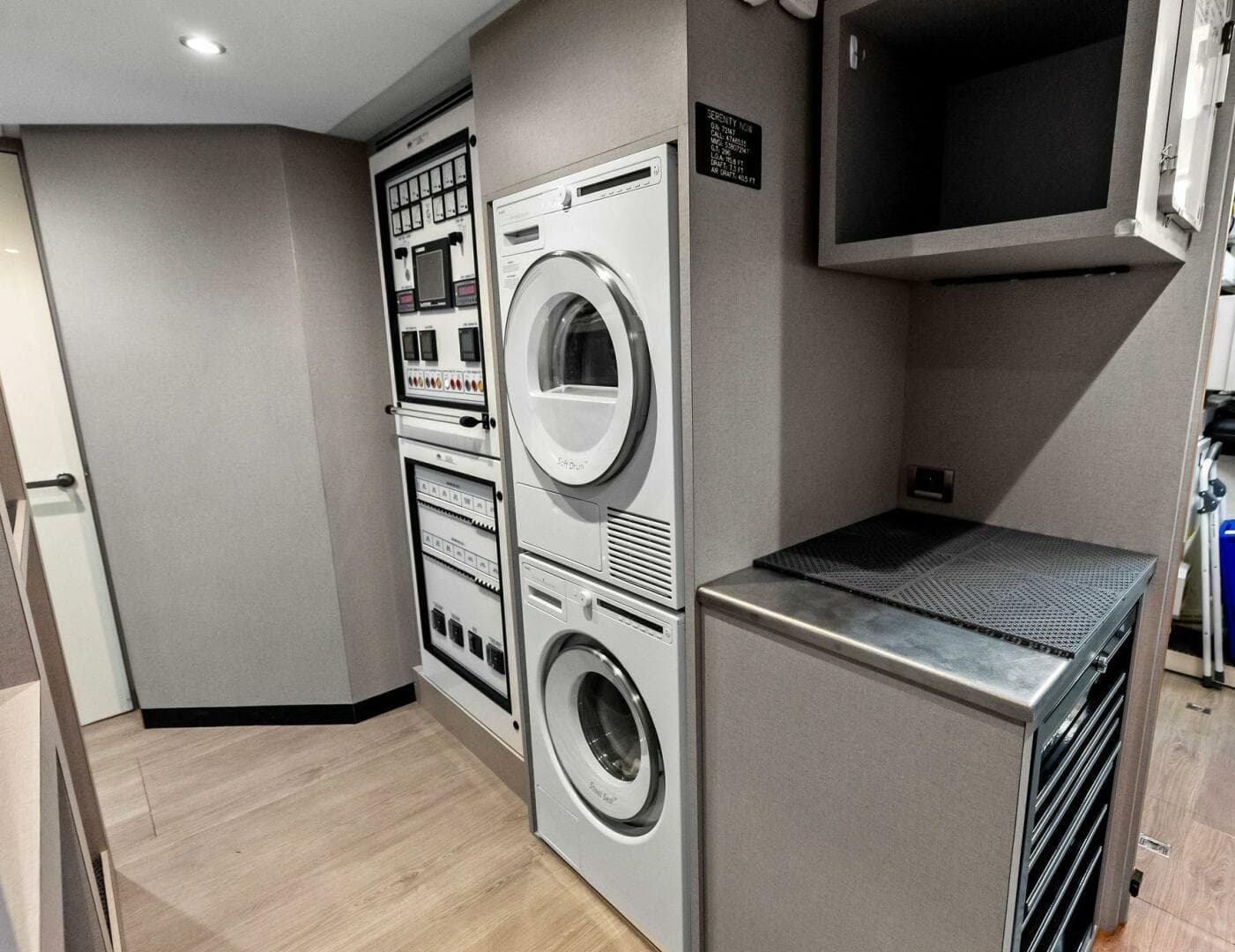 2024 Ocean Alexander 35 Revolution photo 70