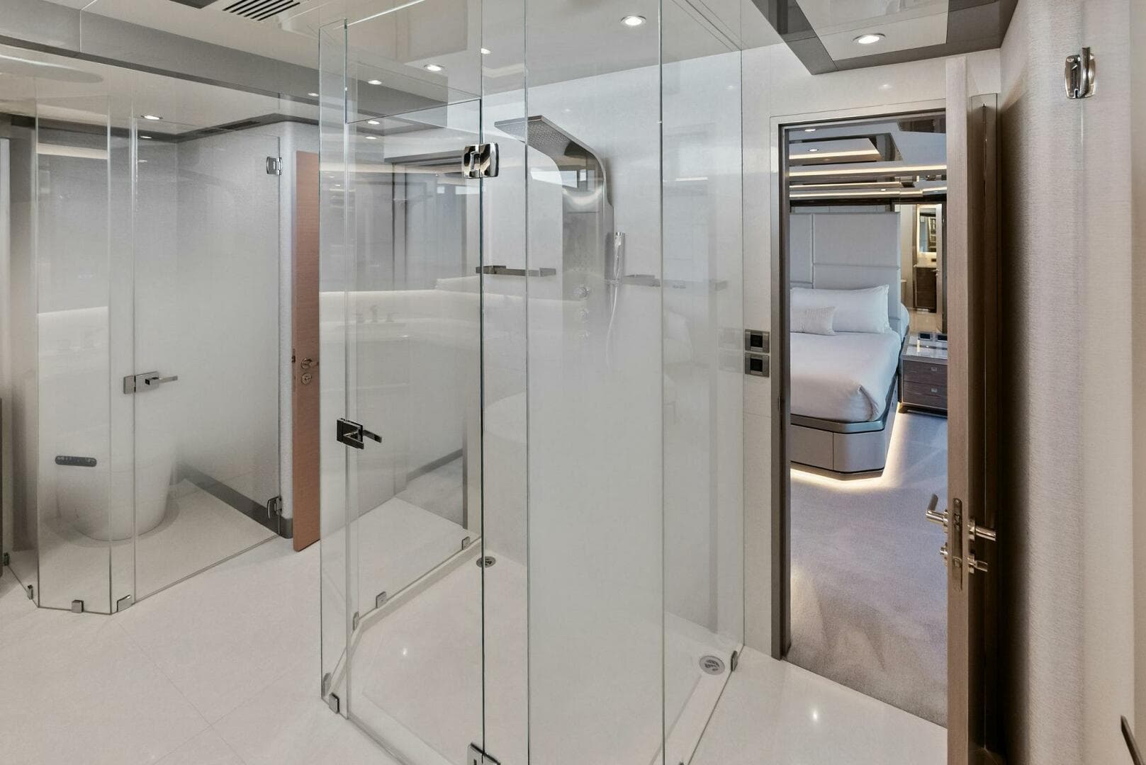 2024 Ocean Alexander 35 Revolution photo 50