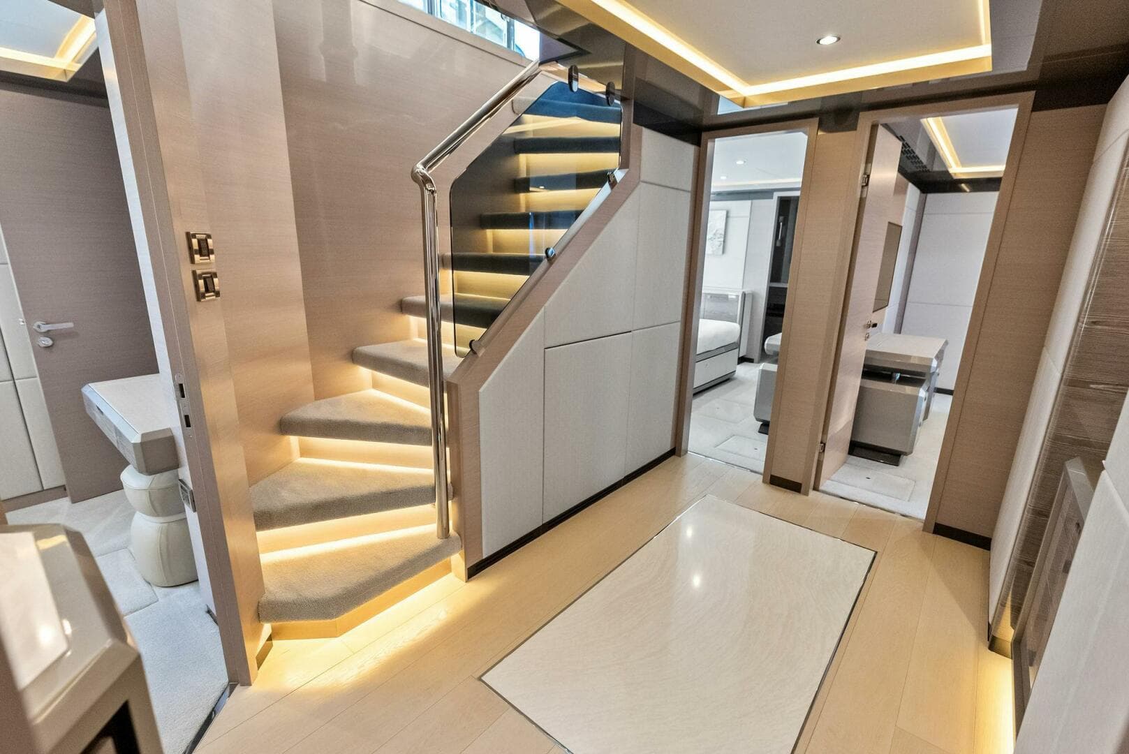 2024 Ocean Alexander 35 Revolution photo 42