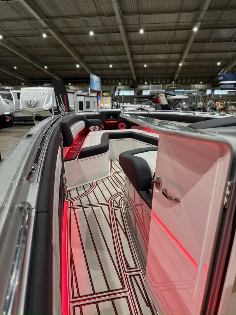 2024 Cigarette Nighthawk SD Edition photo 14