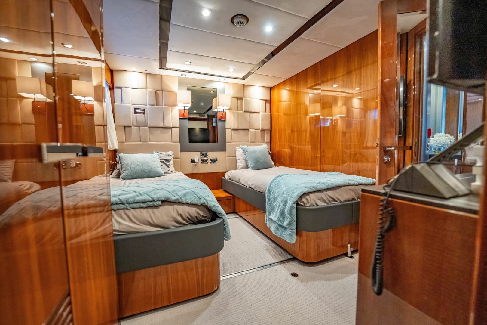 2010 Sunseeker 34 Metre Yacht photo 70