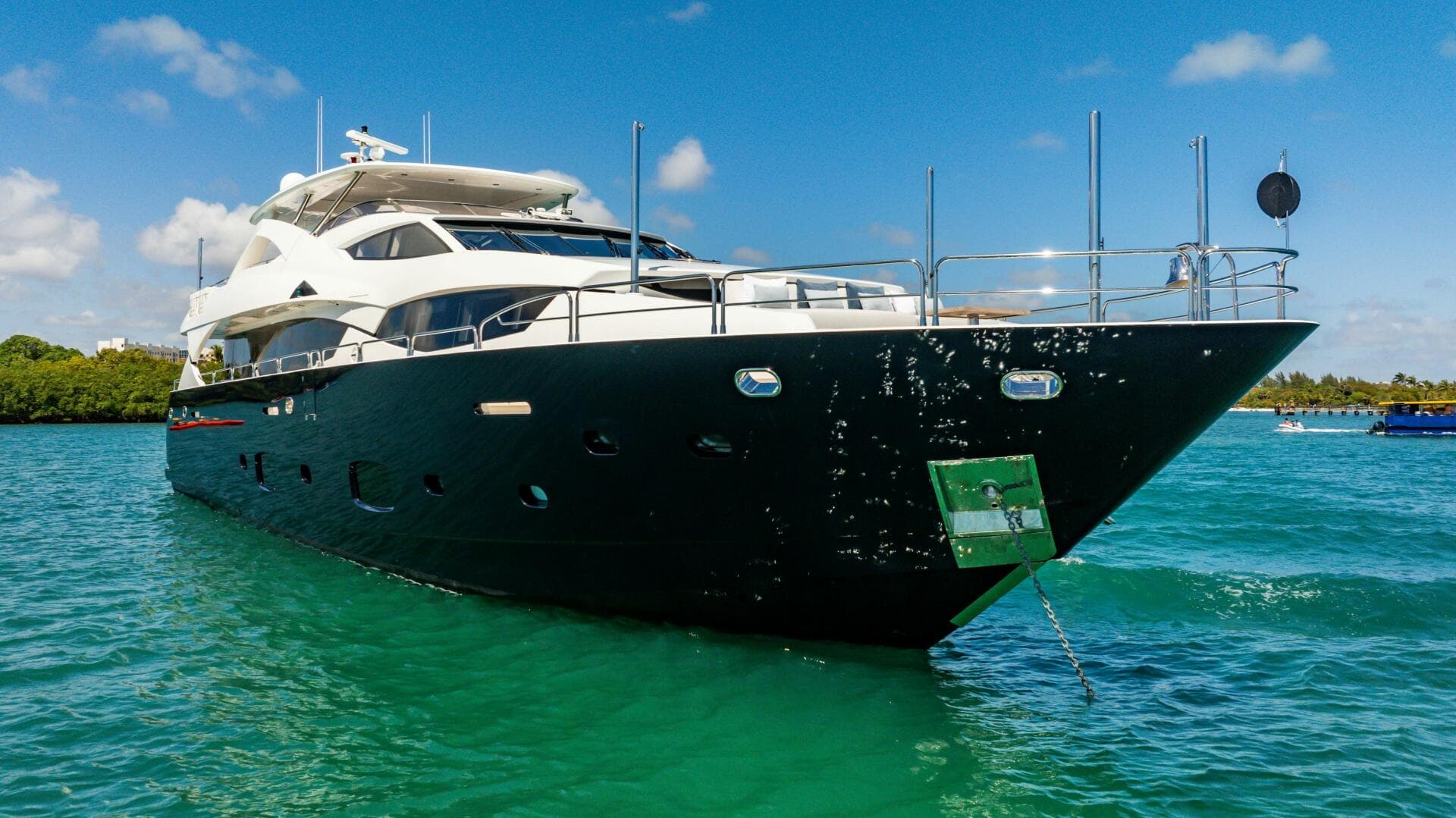 2011 Sunseeker 34 Metre Yacht photo 3