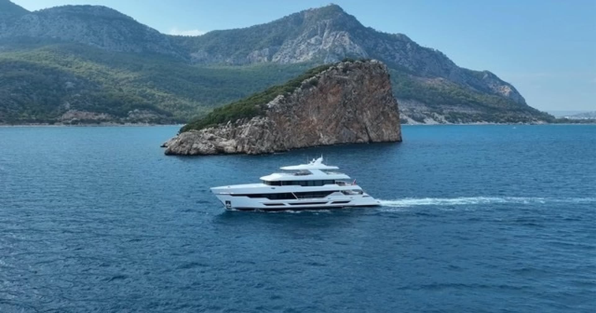 2026 Hargrave E Series photo 39