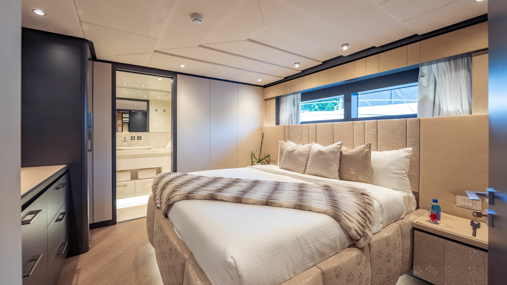 2026 Hargrave E Series photo 25