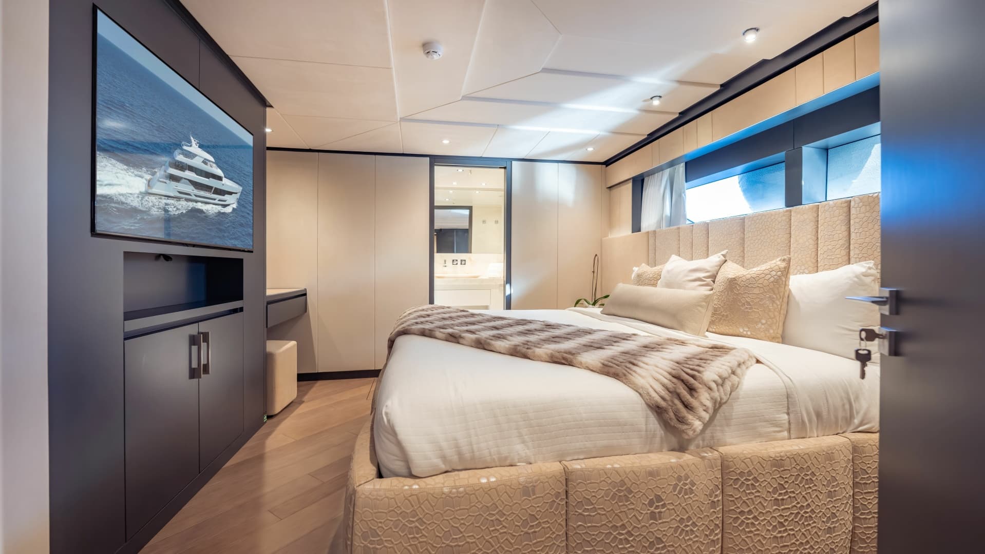 2026 Hargrave E Series photo 21