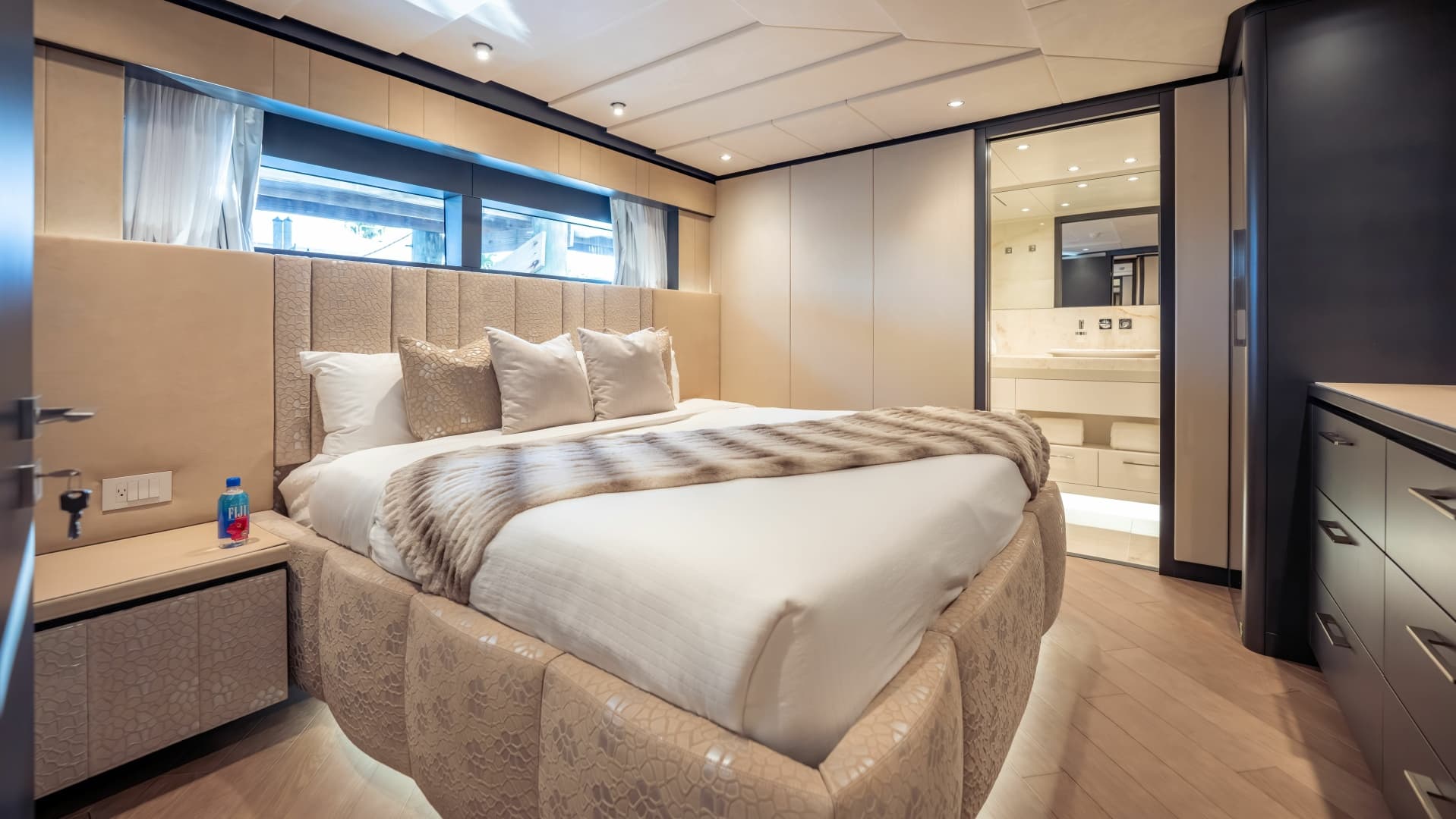 2026 Hargrave E Series photo 23