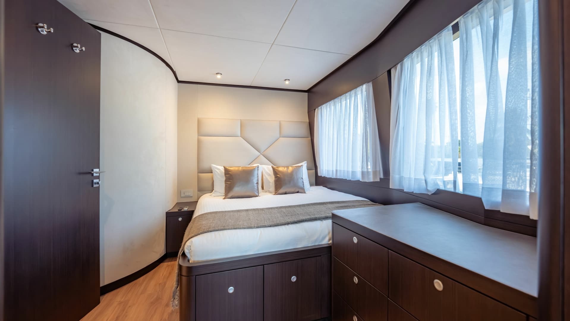 2026 Hargrave E Series photo 27