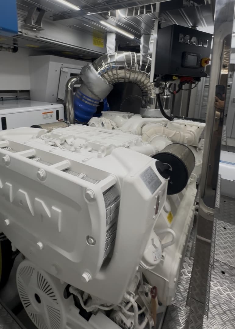 2026 Astondoa 66 Flybridge photo 37