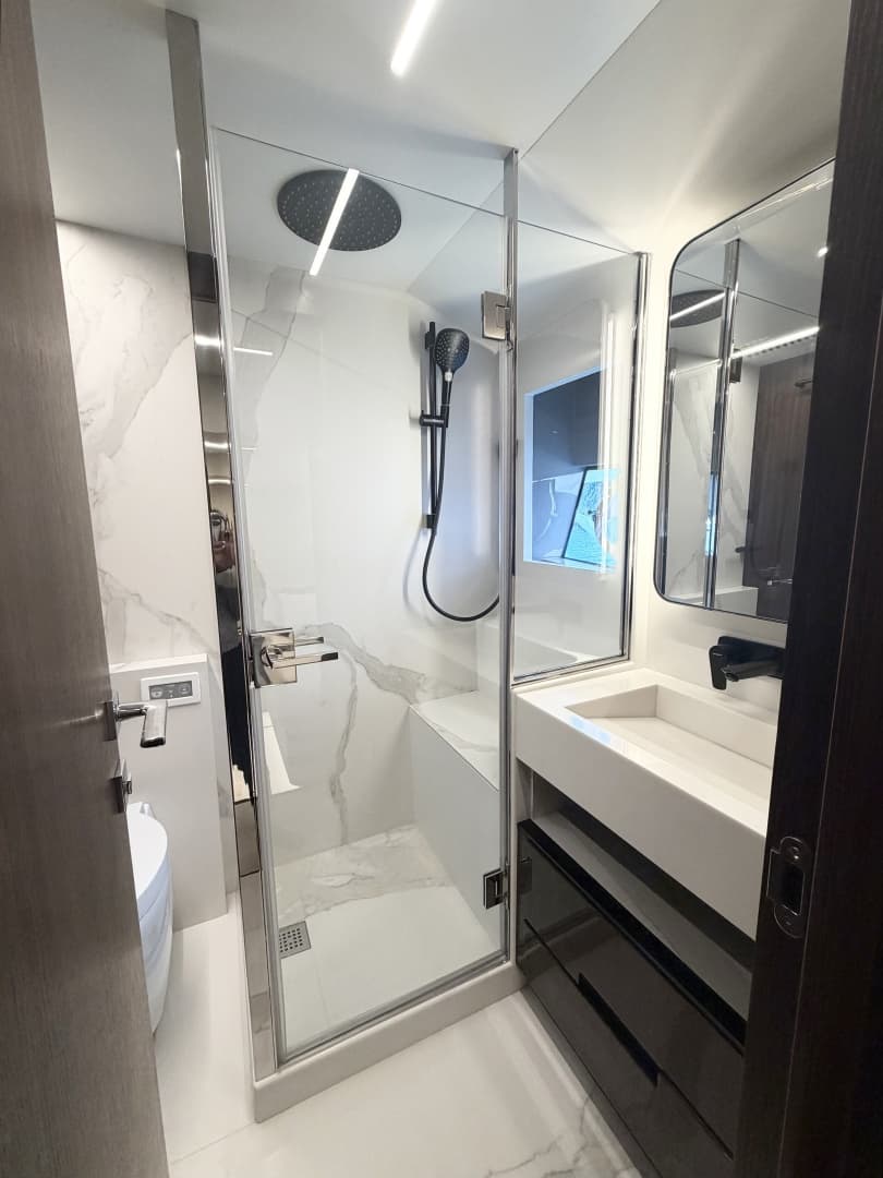 2026 Astondoa 66 Flybridge photo 31