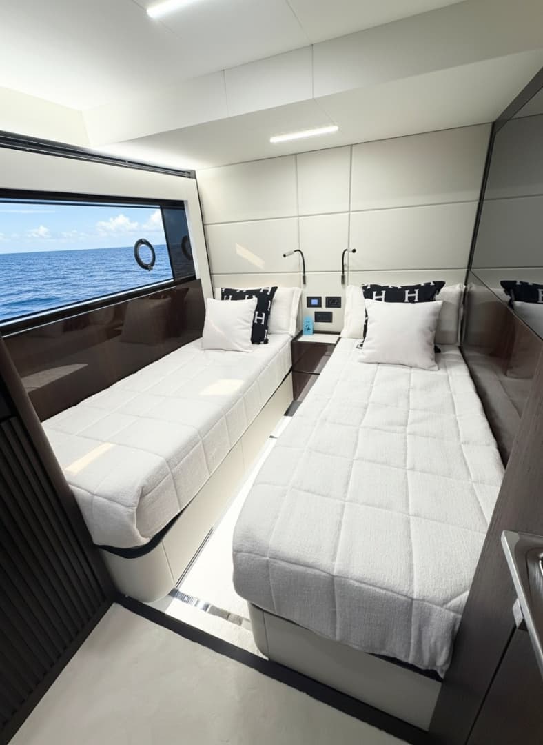 2026 Astondoa 66 Flybridge photo 24