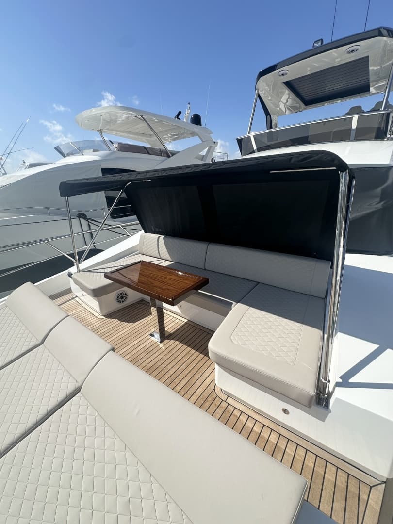 2026 Astondoa 66 Flybridge photo 6