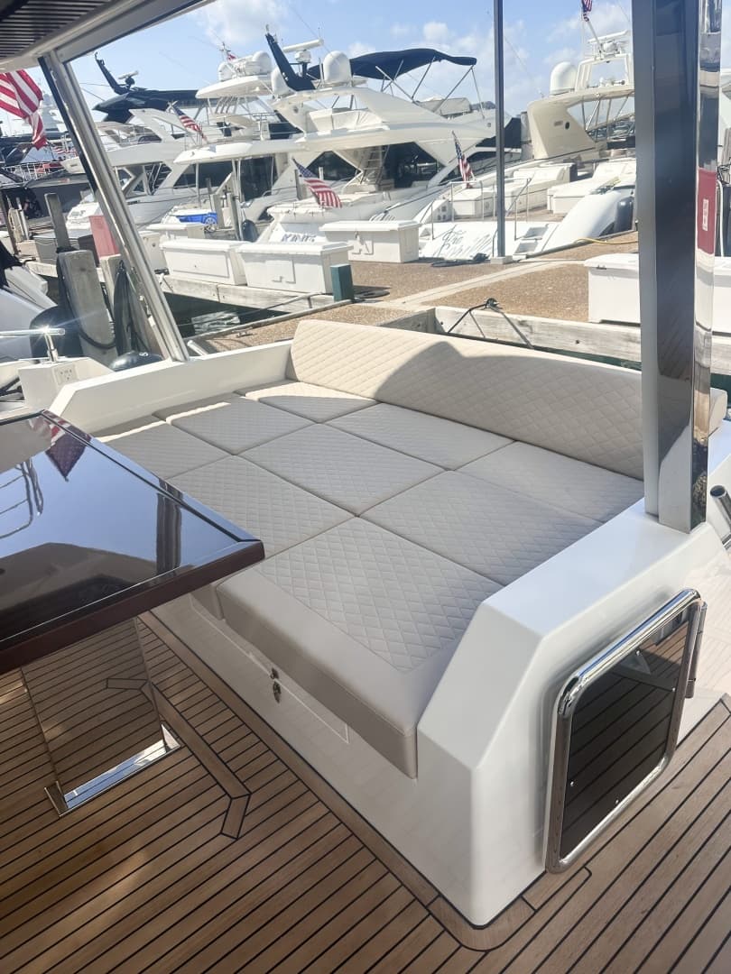 2026 Astondoa 66 Flybridge photo 3