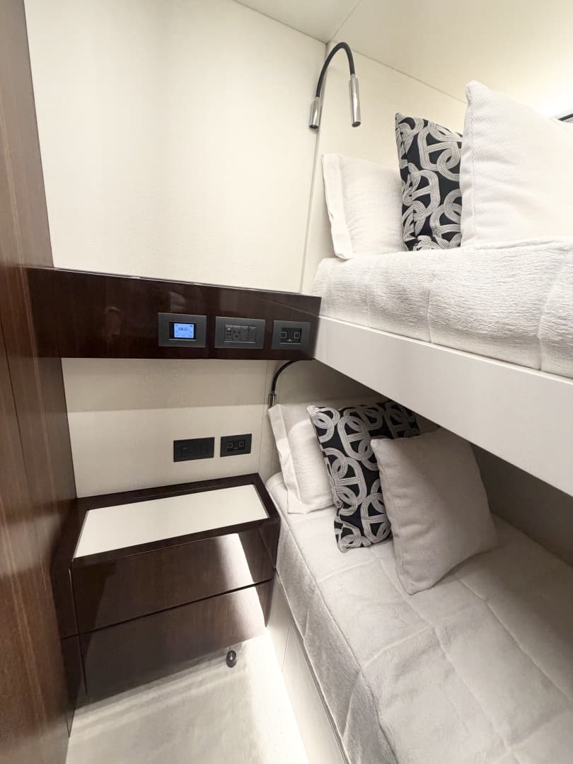 2026 Astondoa 66 Flybridge photo 35